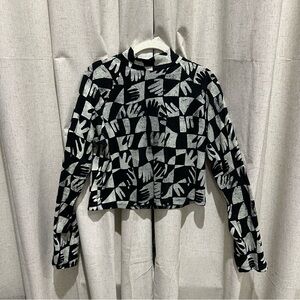 B&W Checkered Hands Top